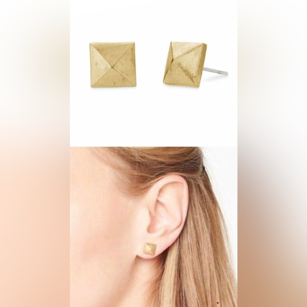Stella & Dot Cleopatra Studs